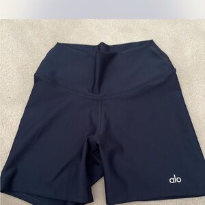 ALO Yoga Women's Navy Bike Shorts